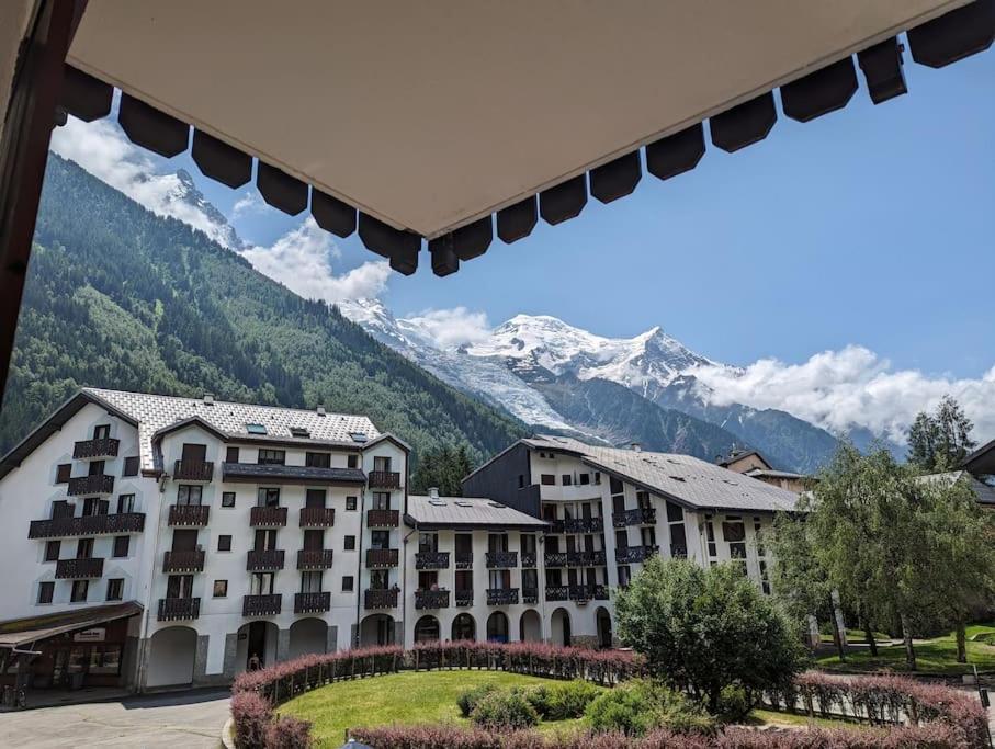 Central Spacious Flat With Private Parking Chamonix Eksteriør billede