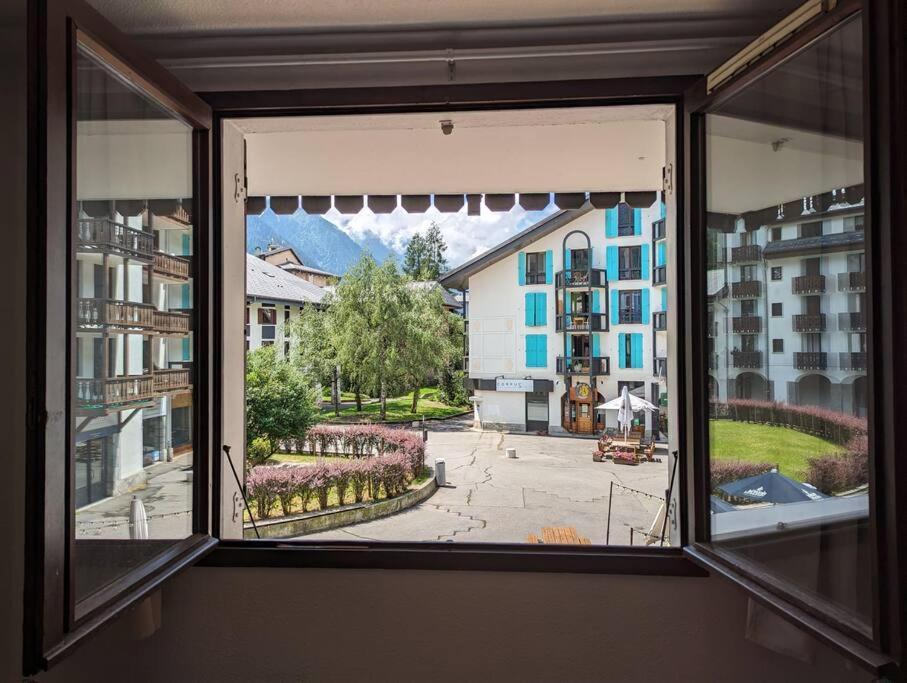 Central Spacious Flat With Private Parking Chamonix Eksteriør billede